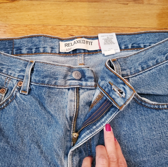 Levi's Relaxed Fit Men's Jeans - Picture 4 of 7